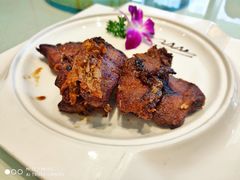 上海熏鱼-老正兴菜馆(徐汇店)