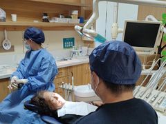 -上海仁爱医院口腔科 · 种植