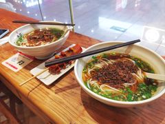 -湘人龙记老长沙米粉(鸟巢店)