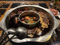 -九尺赵老四鲜鹅肠火锅
