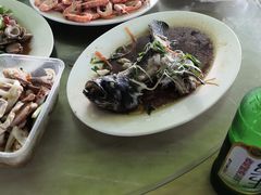 -四川小胡子海鲜(丁村万人海鲜广场店)