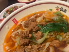 -顺溜·手工刀削面·黑金店(铜锣湾店)