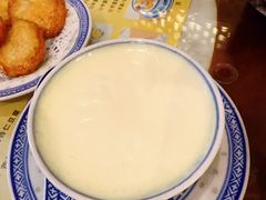 招牌双皮奶任意配-广信牛奶甜品世家(台东店)