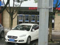 -中国建设银行(上海板泉路支行)