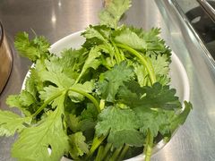 -胡须佬鸡煲四季火锅店(石厦西村直营店)