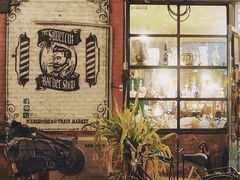 -席娜卡琳火车铁道夜市