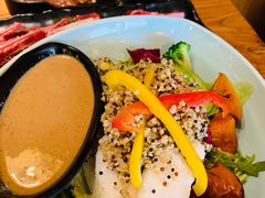 牛油果藜麦色拉-千寻烧肉(政务区店)