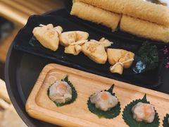 手工鲜虾滑-六少·猪肚包鸡火锅(卓悦INTOWN店)