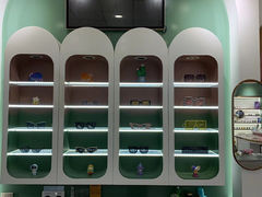 -GOOMI久米眼镜·蔡司·依视路·明月官方授权店(龙德紫金店)