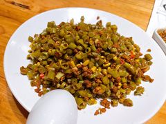 酸豆角炒肉沫-姥姥家春饼店(惠新东街店)