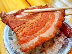-梁阿婆廿年老牌扣肉糯米饭