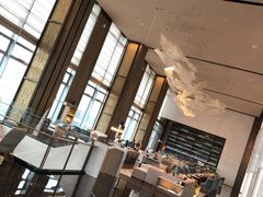 -深圳国际会展中心希尔顿酒店(前海华发冰雪世界店)