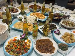 -鑫淼餐饮娱乐中心(江东街店)