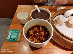 -诚铭记·虾仁汤包·成都小吃(融创店)