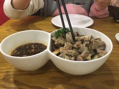 剔骨肉拌茄子-隆喜元鱼汤包·海鲜(中联广场店)