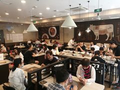 大堂-康师傅私房牛肉面(马泉营奥莱店)