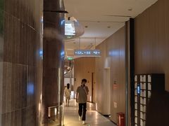 -涨巢·潮玩水疗局