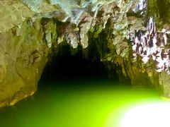 -怀托摩萤火虫洞