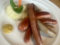 -LENBACH兰巴赫西餐啤酒坊(大连东港店)