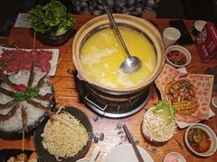 -捞围鲜·港式打边炉(海阳路店)