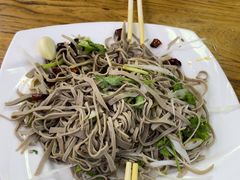 -溢心园香河肉饼总店