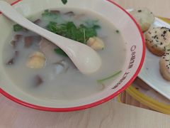 -小杨生煎(金山百联购物中心3楼店)