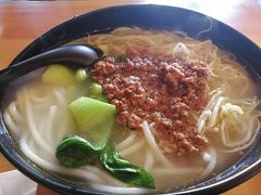 -丽虹云南过桥米线(兴工街店)