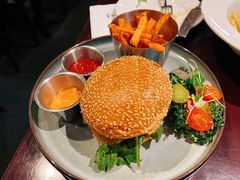 美式烧烤牛肉汉堡-bluefrog蓝蛙(悠唐购物中心店)