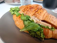 -星巴克臻选(上海合生汇1F店)