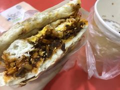 蛋菜夹馍-老马家马蓉蛋菜夹馍·腊牛肉夹馍(回民街店)