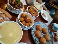 -炉小二铜锅牛蛙•川湘菜(三里屯店)