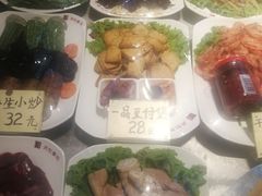 -吴记酱骨炖菜馆(康安路店)