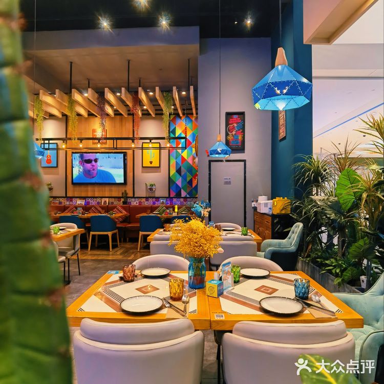 很有欢快气氛的一个餐厅～