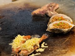 蒜蓉烤活生蚝-大神太神·铁板烧(瑞虹天地月亮湾店)