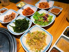 小菜-唯成•韩国炭火烤肉 유성고기