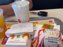 -麦当劳(常山服务区得来速店)