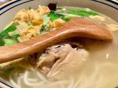 -刀小蛮半只鸡过桥米线(家乐福四元桥店)