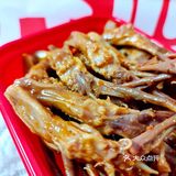 绝味鸭舌，追剧休闲必备小吃！