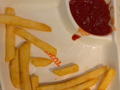 脆脆长薯条-东方豪客牛排意面披萨(金凤万达店)