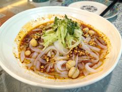 -汗腾格里·风味餐厅(新疆驻京办店)