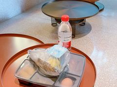 -桔子酒店(上海西藏北路地铁站店)