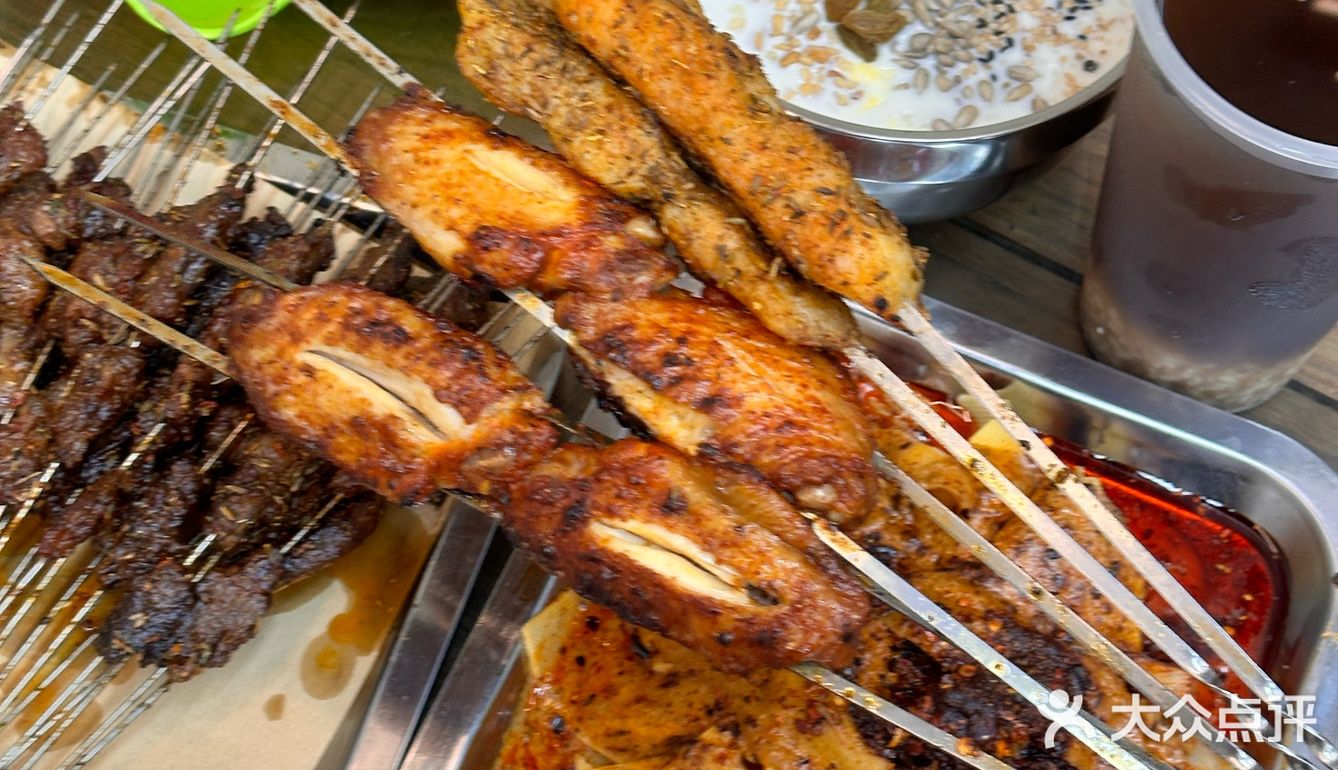 来自西安回民街上的清真美食烤肉店｜秦人集合