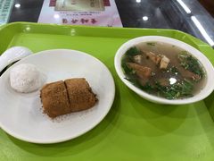 -护国寺小吃店(红莲南路店)