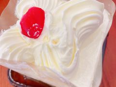 -红宝石·鲜奶小方·海派西点房(南丹店)