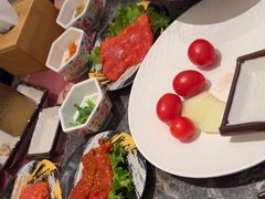 -牛YO寿喜烧·铁板烧和牛火锅自助(市府恒隆店)