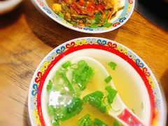 羊汤-毛辣果·贵州红酸汤牛肉火锅(西单店)
