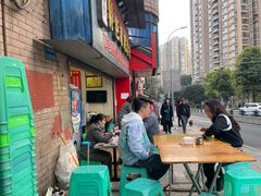 -李记特色罐罐米线(重庆中环大厦店)