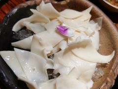 -老牌坊云南鱼豆花火锅(嵩山店)