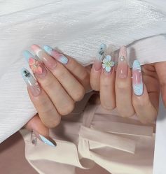 -槿里日式美甲工作室