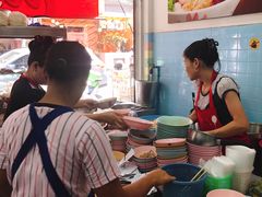 -榮泰米粉湯(Left Shop)